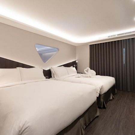 Starhaus Hotel Гаосюн Экстерьер фото