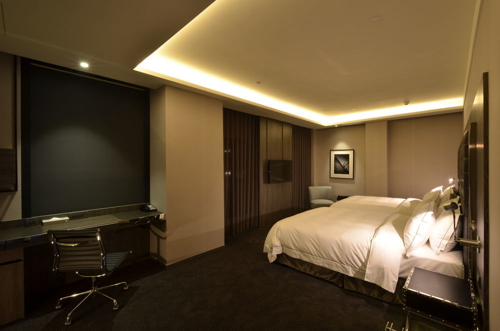 Starhaus Hotel Гаосюн Экстерьер фото